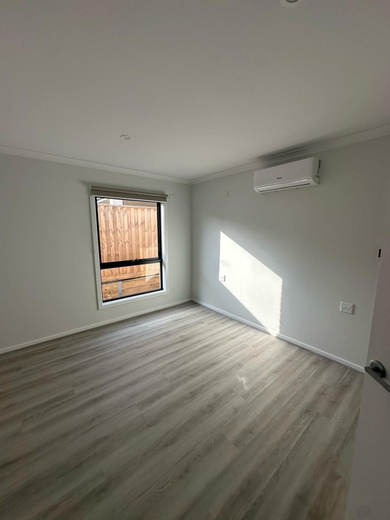 Melton South SDA Home, photo 9